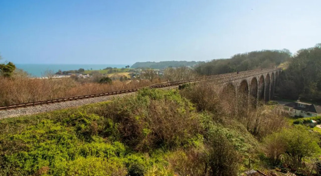 Spacious Home - Sea & Steam Train Views + Garden, Réserver Hôtel Paignton Devon