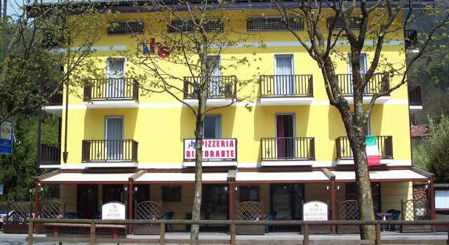 Hotel Sport, Забронировать Отель Отели Пьеве-ди-Ледро 3 звезды, 3*