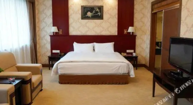 Двухместный номер Standard Zhijiang Hotel