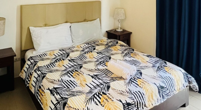 Номер Standard Henrys Newport Deluxe Condotel