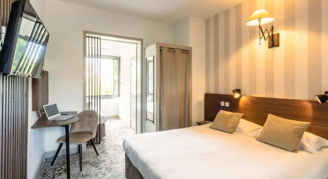 Трёхместный номер Standard Relais Amadourien