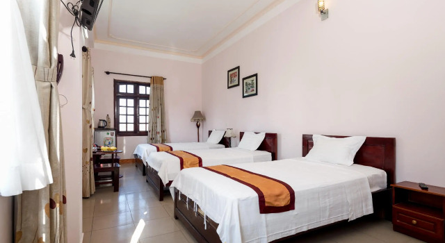 Трёхместный номер Standard с красивым видом из окна 7S Hotel Khang Phu Danang
