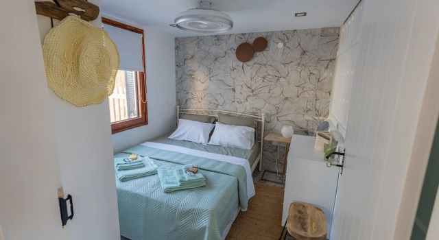 Beachfronthouse in Aegina, Rezervovat Rekreační dům Hotely v Saronic Islands s parkováním, Parkování
