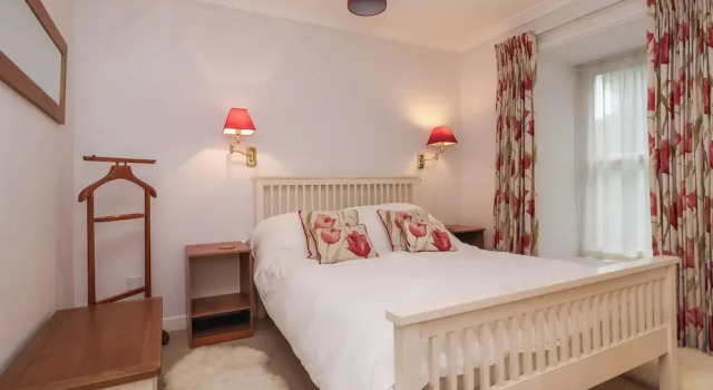 New Tower House- 10 Pear Tree Court, Забронировать Дом для отпуска Йорк Северный Йоркшир, рядом с Церковь Св. Олафа