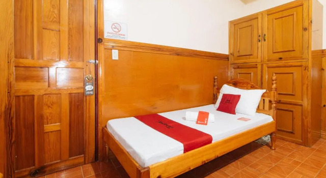 RedDoorz @ Sagada Sunrise View Homestay, Забронировать Отель Сагада 