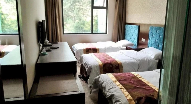 Lantian Hotel, Prenota Hotel Ngawa Cina