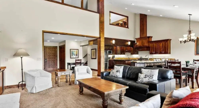 Fairway Village - 4BR + Loft Condo + Private Hot Tub #2919 - LLH 61680, Book Hotel Park City Deer Valley - The Canyons