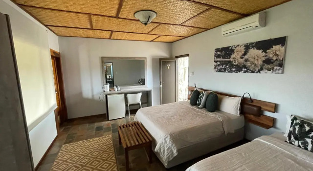 Aloegrove Safari Lodge, Prenota Casa vacanze Ville a Otjiwarongo, Villa