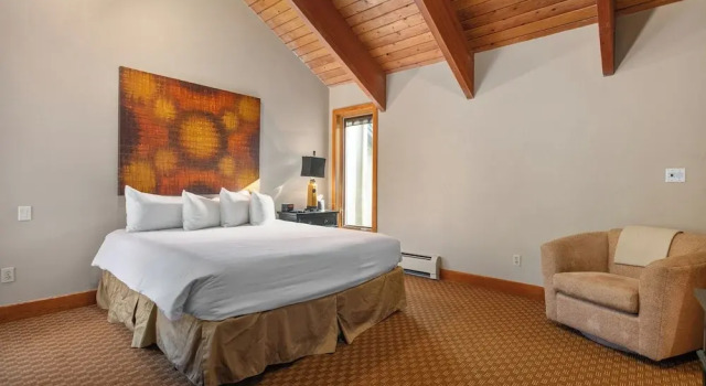 Family-friendly Ski Escape With Hot Tub 4 Bedroom Condo