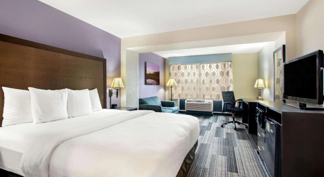 Двухместный номер Standard La Quinta Inn & Suites by Wyndham Springfield Airport Rte 66