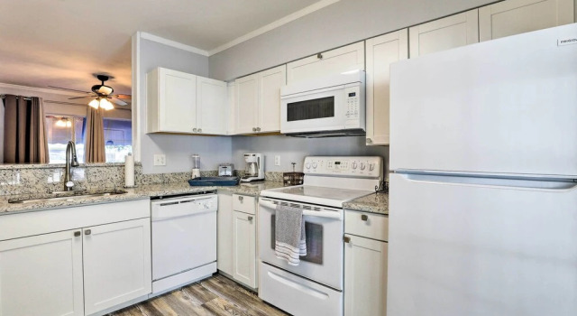 Коттедж 9 Mi to Beaches Home with Pool and Patio in Bradenton