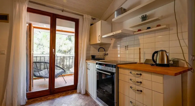 Snug and Stylish Downtown Rovinj Apartment, Забронировать Апартаменты/квартира Апартаменты Ровинь, рядом с Church of Saint Benedict Rovinj, Апартаменты/квартира