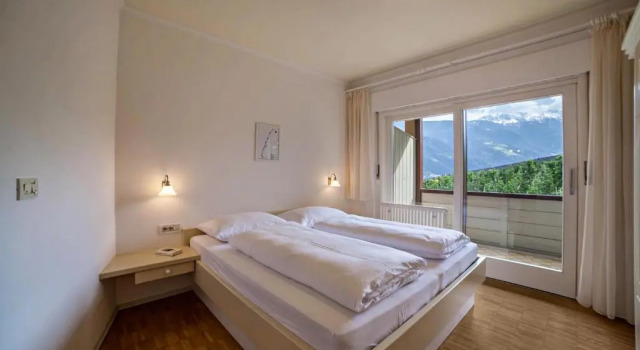 Wanda Apartment 6