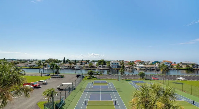 Апартаменты Balcony & Resort Amenities: Gulf Coast Escape!