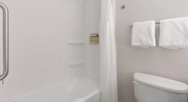 Двухместный номер Standard с видом на горы Holiday Inn Express & Suites Trinidad by IHG