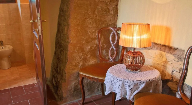 Urban Farmhouse in Umbria With Pool, Varaa Hotelli Monte Santa Maria Tiberina Umbria