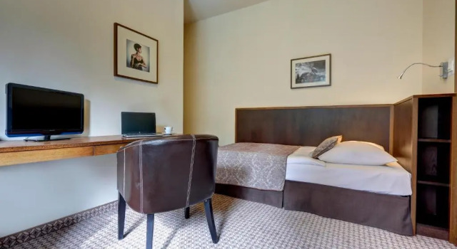 Номер Standard Hotel Afrodyta Business & Spa