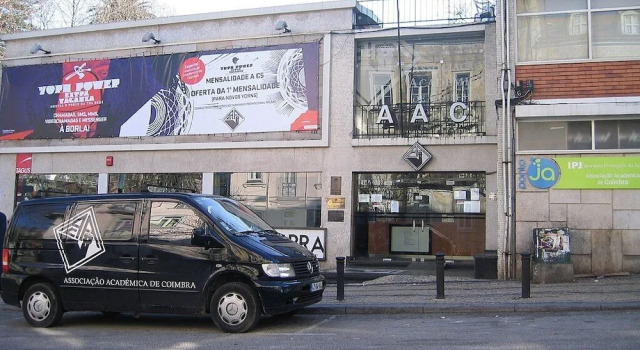 República Guest House, Забронировать Гостевой дом Коимбра Бейра-Алта