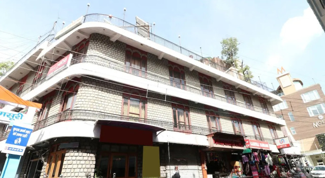 OYO 6271 Hotel Abhinandan, Rezervovat Hotel Mussoorie Uttarakhand