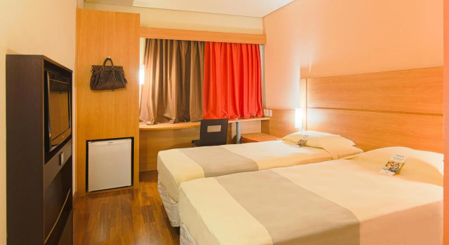 ibis Canoas Shopping, Забронировать Отель Отели Каноас с парковкой, Парковка