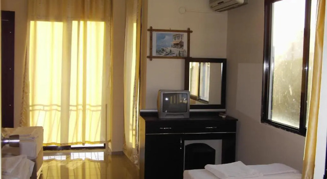 Трёхместный номер Standard с балконом Hotel Melike