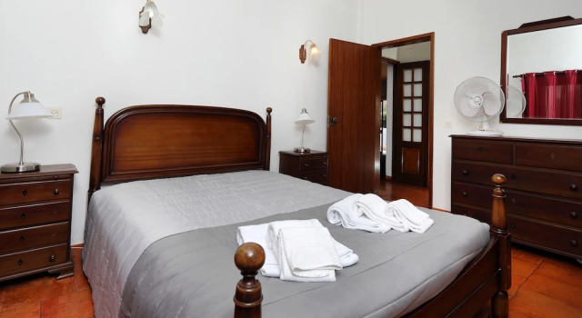 Casa das Anas by Hello Vacations, Rezerwuj Willa Hotele w Algarve z parkingiem, Parking