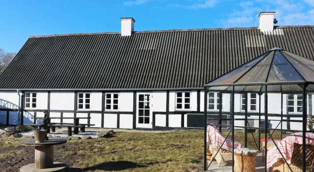 Коттедж 4 star holiday home in Hadsund