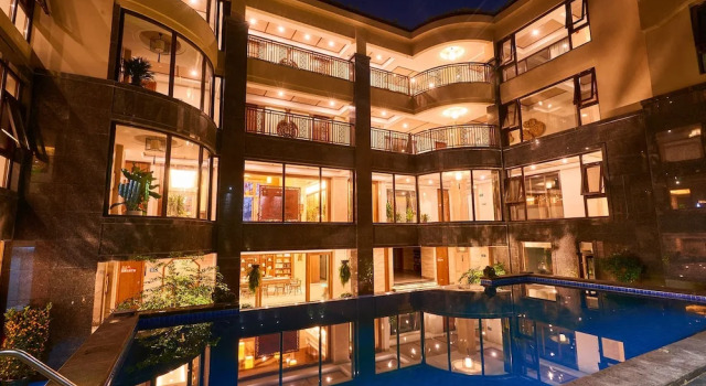 Xishuangbana Yunshangpin Hotel, Prenota Hotel Hotel a Yunnan con piscina, Piscina