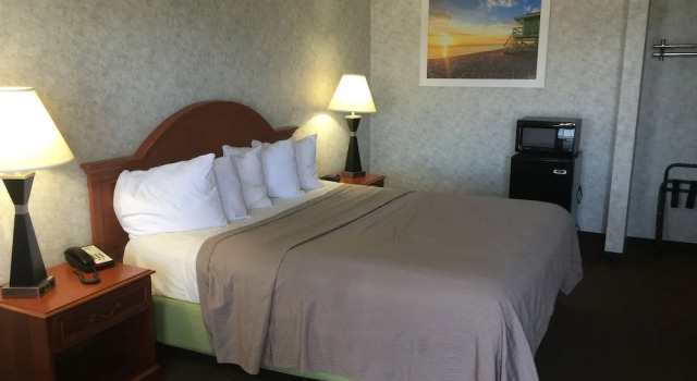 Двухместный номер Standard Days Inn by Wyndham Los Angeles LAX South Bay Beach City LA