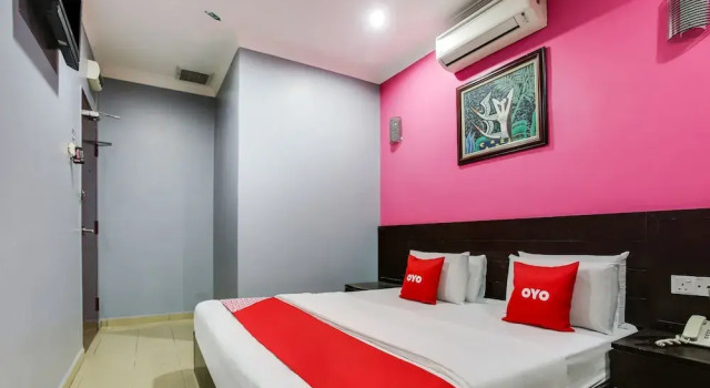 Oyo 89593 Ct Hotel, Prenota Hotel Hotel a Sitiawan con parcheggio, Parcheggio