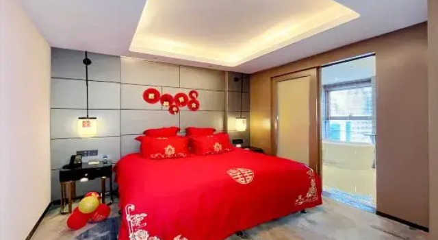 Люкс Guiyang Shanrun Yunting Hotel (Shachong Road Subway Station)