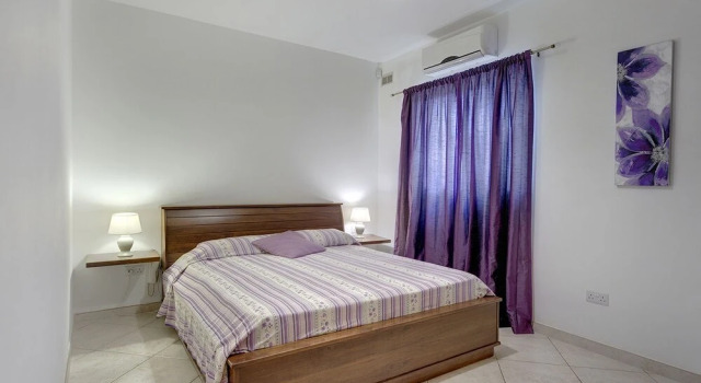 Charming Apartment in Qawra, Boek Appartement Appartementen in Qawra, Appartement