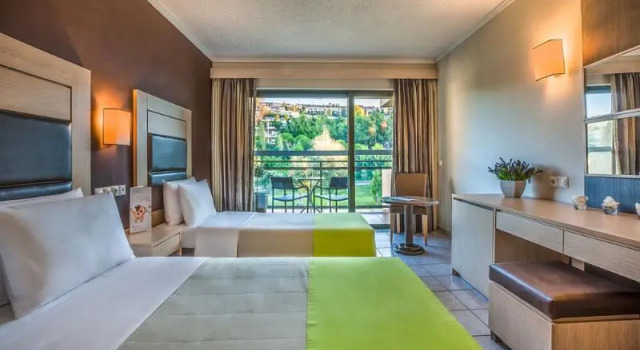 Двухместный номер Standard с балконом и с видом на окрестности Kipriotis Hippocrates Hotel by Anayia All Inclusive Resorts