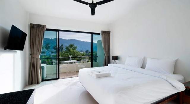 Hill Myna Holiday Park & Cafe