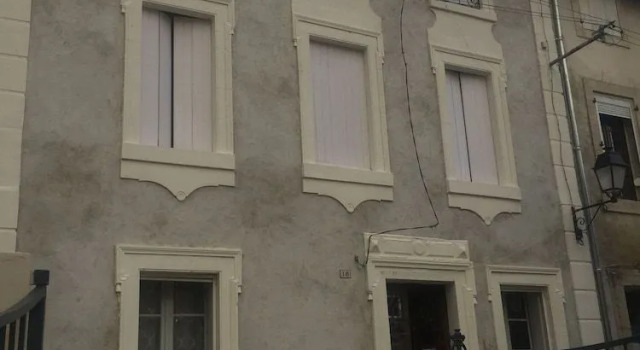 Le Flamant Rouge Guesthouse, Book Hotel Hoteller i Corbières med parkering, Parkering