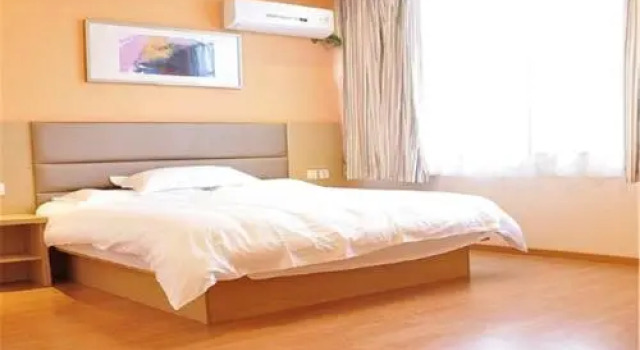 Grace Inn Linyi No.11 Linxi Road Branch, Prenota Hotel Hotel a Shandong con parcheggio, Parcheggio