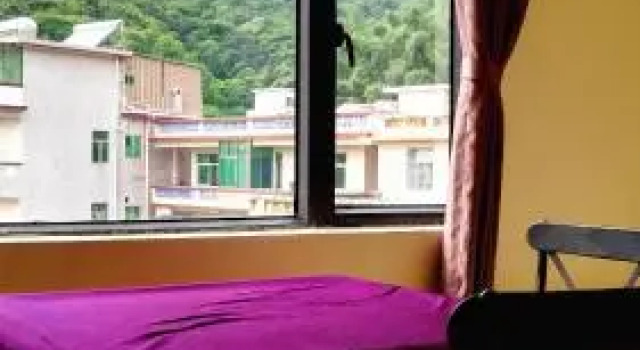 West Bay Navigator Pirate Theme Inn