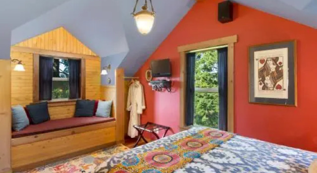 Juniper Lane Guest House, Забронировать Гостевой дом Фрайдей-Харбор San Juan Islands, рядом с Историческое сообщество и музей San Juan