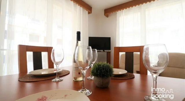 InmoBooking TenorFleta, gran terraza y cerca de la playa, Забронировать Отель Отели Салоу 3 звезды, 3*