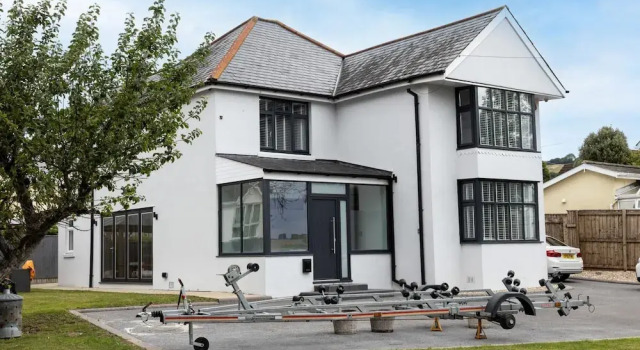 Greenacre - Close to Beaches With Hydropool spa