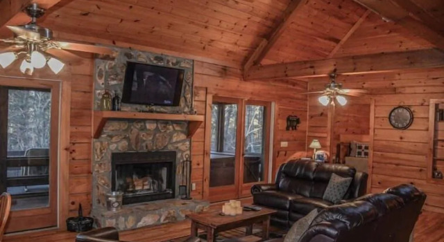 Poppy`s Mountain House, Book Hotel 3-stjernede hoteller i Morganton, 3*