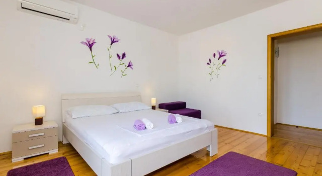 Apartment & Rooms Maždin, Забронировать Апартаменты/квартира Отели Баничи с парковкой, Парковка