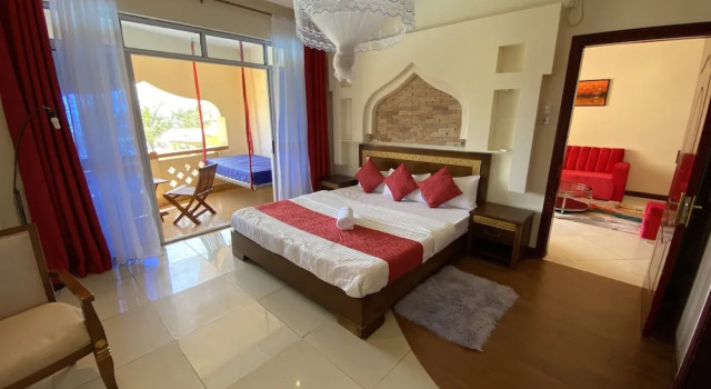 Апартаменты Lux Suites Eden Seafront Apartments