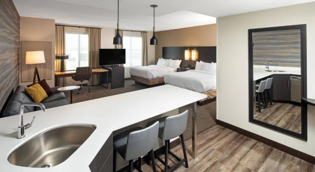 Четырёхместная студия Residence Inn by Marriott Toronto Mississauga West