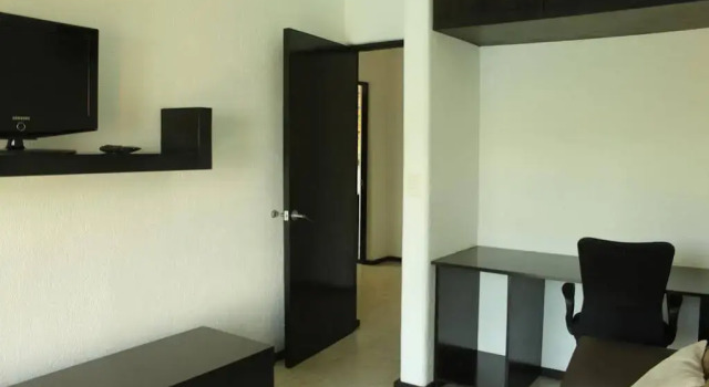 La Reserva Suites