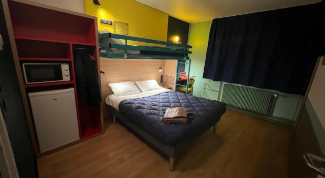 Трёхместный номер Standard Premiere Classe Lyon Nord Dardilly