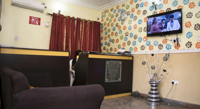 Maxton Suites
