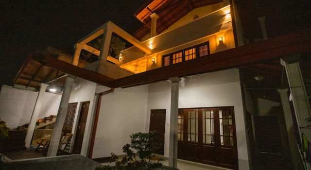 Golden Shower Inn, Забронировать Отель Канди округ Канди, рядом с Kandy Pogolla Reservoir