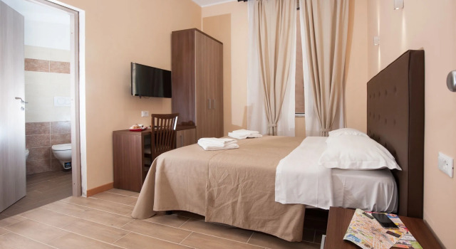 Trinity Luxury Rooms, Забронировать Отель Отели Рима с завтраком, рядом с Универмаг La Rinascente, Завтраки