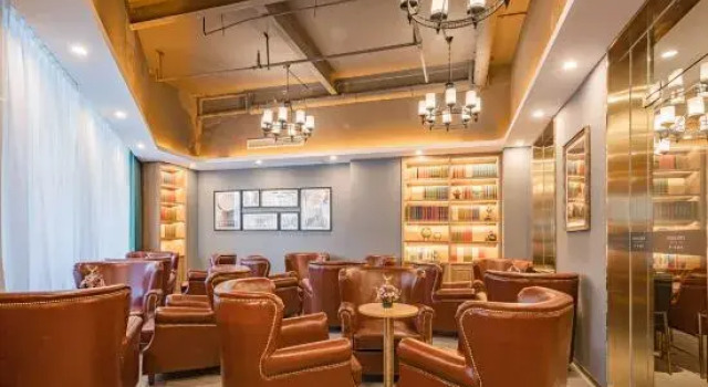 James Joyce Coffetel Hotel (Jinan Yanshan Interchange Shandong University of Finance and Economics), Prenota Hotel Hotel a Shandong con parcheggio, Parcheggio
